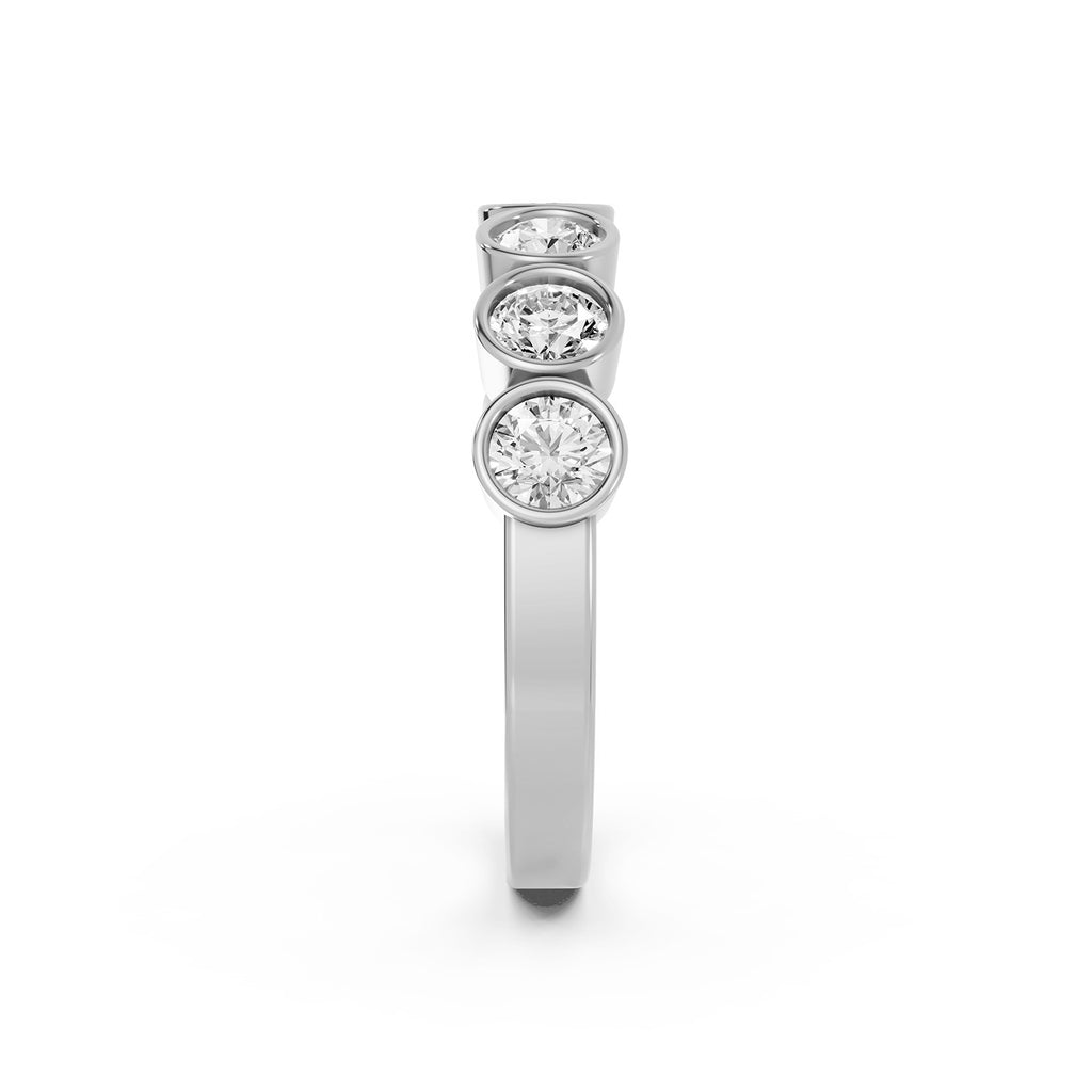 Round Brilliant Lab-Grown Diamond Bezel Ring