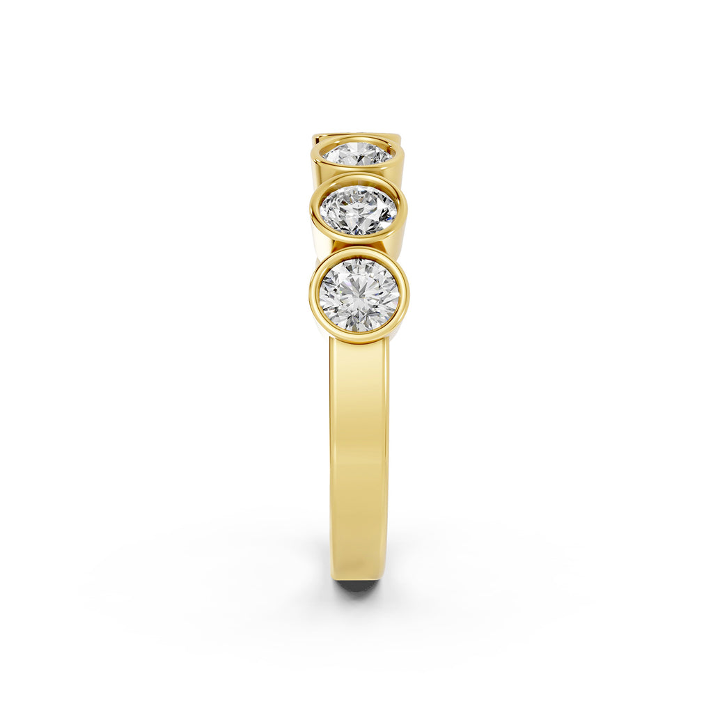 Round Brilliant Lab-Grown Diamond Bezel Ring